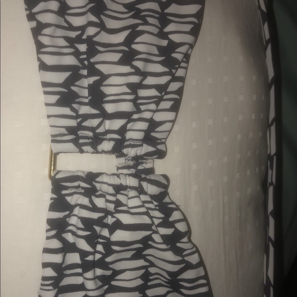 Swimsuit - Picture 3 of 5